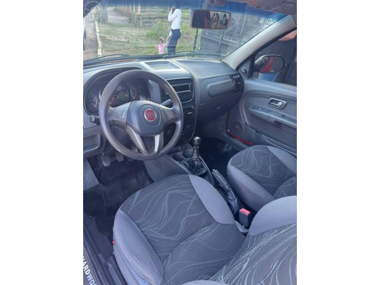 FIAT - STRADA 1.4 MPI HARD WORKING CS 8V FLEX 2P MANUAL - 2016/2017 - VERMELHA - R$ 56.900,00