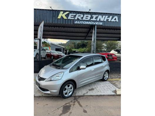 HONDA - FIT 1.4 LX 16V FLEX 4P MANUAL - 2009/2010 - PRATA - R$ 46.900,00