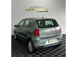 VOLKSWAGEN - FOX 1.0 ITREND 8V FLEX 4P MANUAL - 2010/2011 - CINZA - R$ 27.900,00