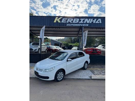 VOLKSWAGEN - VOYAGE 1.0 MI 8V FLEX 4P MANUAL - 2010/2011 - BRANCA - R$ 31.900,00