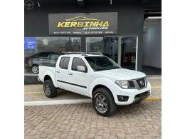 NISSAN - FRONTIER 2.5 LE 4X4 CD TURBO ELETRONIC DIESEL 4P MANUAL - 2013/2014 - BRANCA - R$ 109.900,00