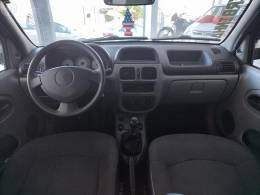 RENAULT - CLIO 1.0 CAMPUS 16V FLEX 4P MANUAL - 2008/2009 - PRATA - R$ 22.900,00