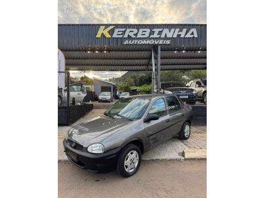 CHEVROLET - CORSA 1.0 MPFI CLASSIC SEDAN 8V 4P MANUAL - 2004/2004 - CINZA - R$ 19.900,00
