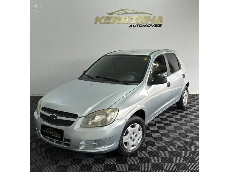 CHEVROLET - CELTA 1.0 MPFI 8V 4P MANUAL - 2011/2012 - PRATA - R$ 29.900,00