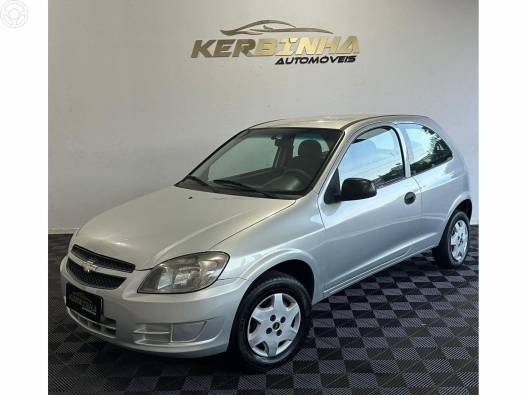 CHEVROLET - CELTA 1.0 MPFI 8V 2P MANUAL - 2013/2013 - PRATA - R$ 23.900,00