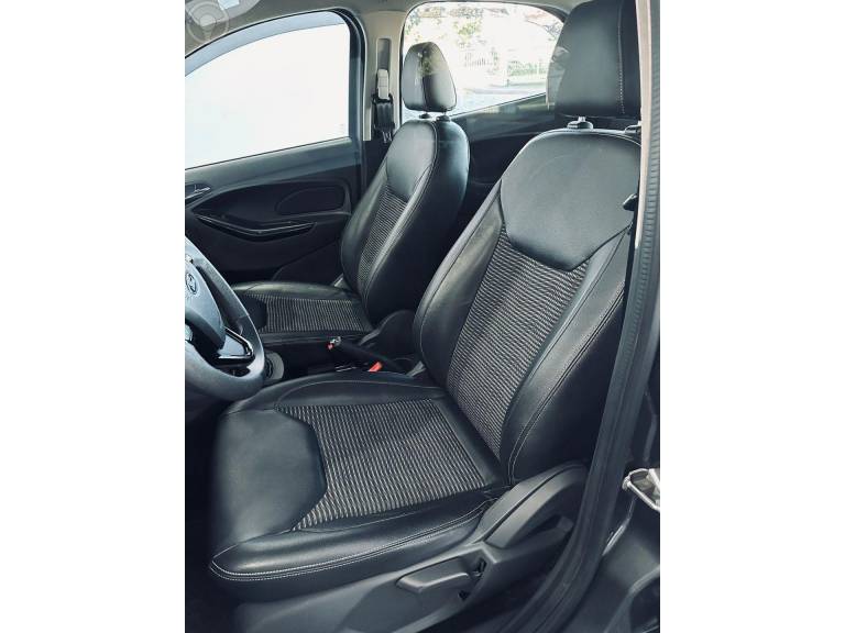 FORD - KA 1.5 SE 12V FLEX 4P MANUAL - 2018/2019 - CINZA - R$ 59.900,00